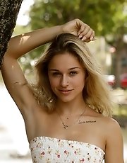 8 pictures - Jezebel Madd Only In America 1