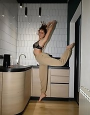 8 pictures - Irina Dyvyn Meanwhile In Europe