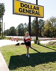 8 pictures - Luna Fey in Dollar General Country