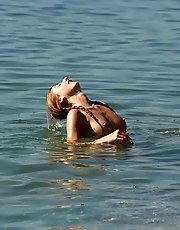 8 pictures - Katherine Prerija Cola Beach 2
