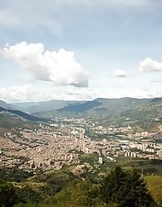 8 pictures - Valery Ponce Colombian Overlook