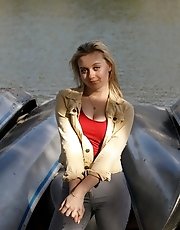 8 pictures - Kerin Metzger Gets Goosed