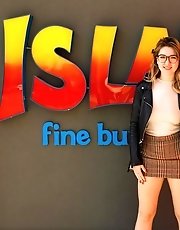 8 pictures - Olivia Yukon Buy 'Em Islands